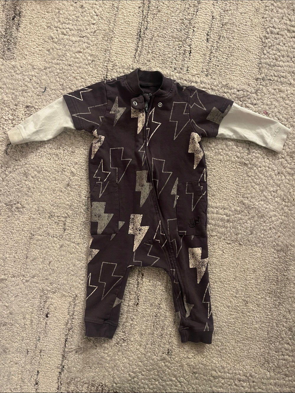 Young Days Kids Lightning Bolt One-Piece Romper - Black & Cream